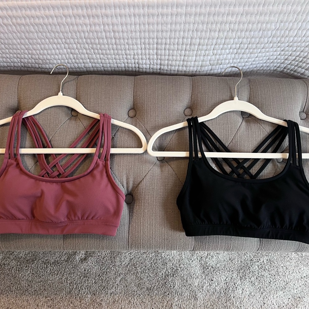 Women's Athleta Sports Bras XS (2 total)